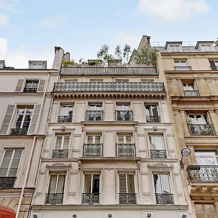 Magnificent In Les Halles Apartman